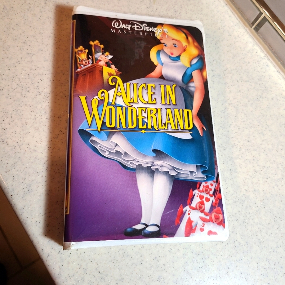 Walt Disney's Alice in Wonderland VHS